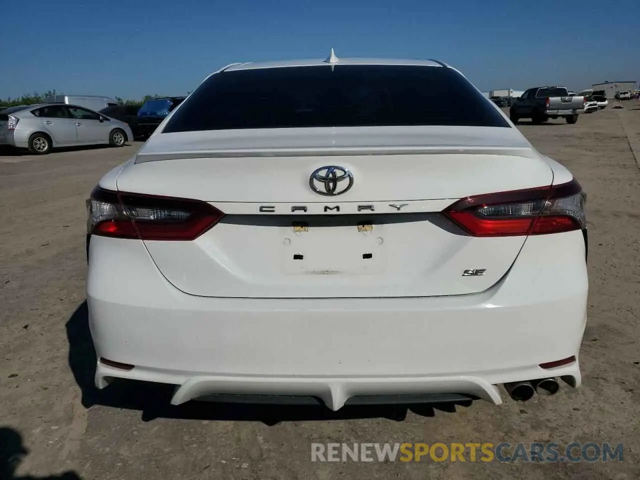 6 fotografías del automóvil dañado 4T1G11AK5NU714588 TOYOTA CAMRY 2022