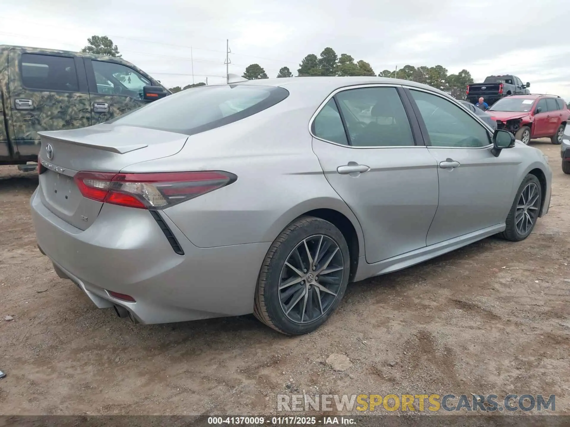 4 fotografías del automóvil dañado 4T1G11AK5NU716745 TOYOTA CAMRY 2022