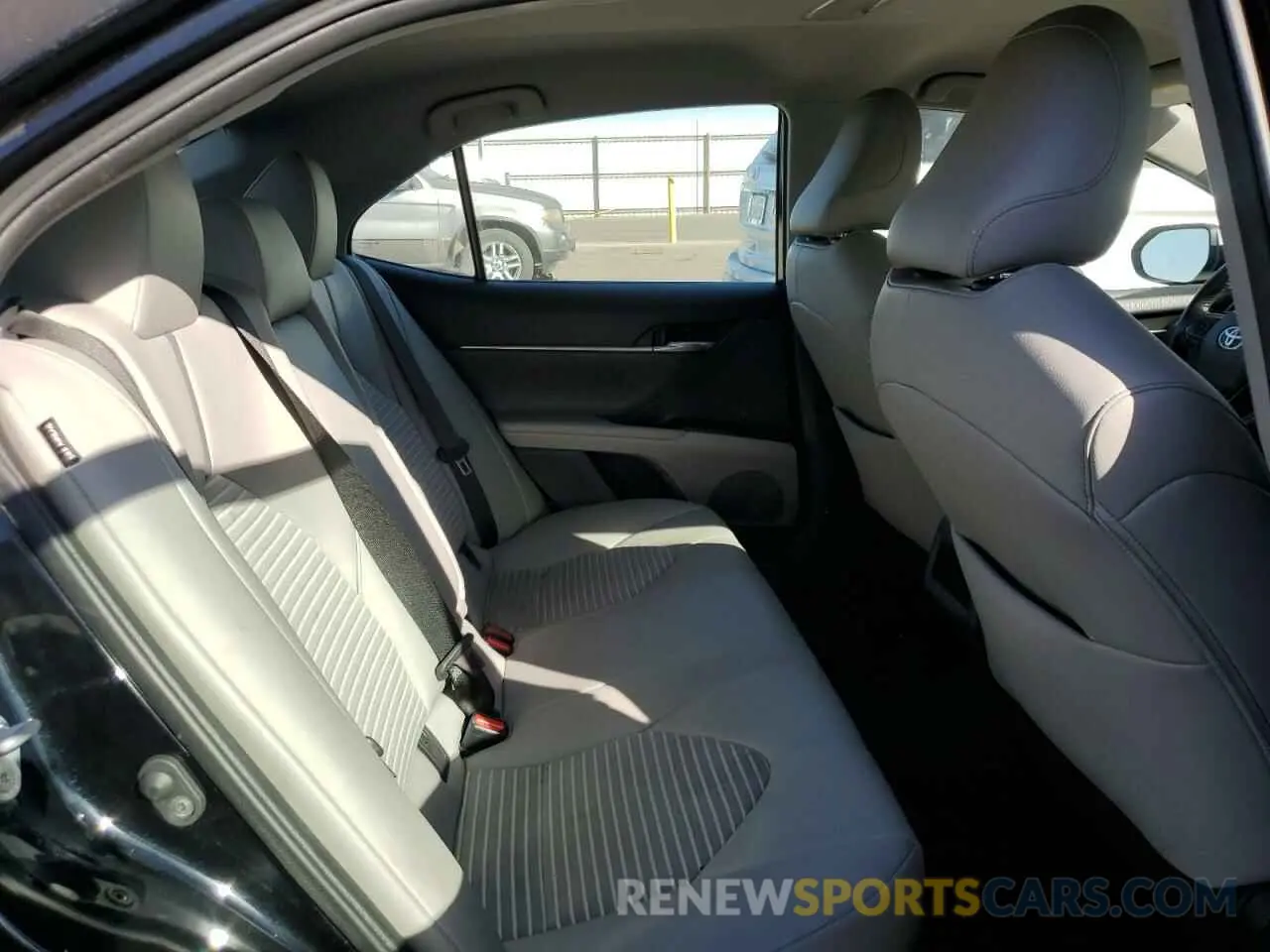 10 fotografías del automóvil dañado 4T1G11AK5NU717216 TOYOTA CAMRY 2022