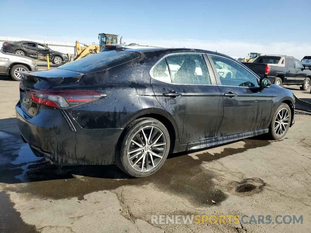 3 fotografías del automóvil dañado 4T1G11AK5NU717216 TOYOTA CAMRY 2022