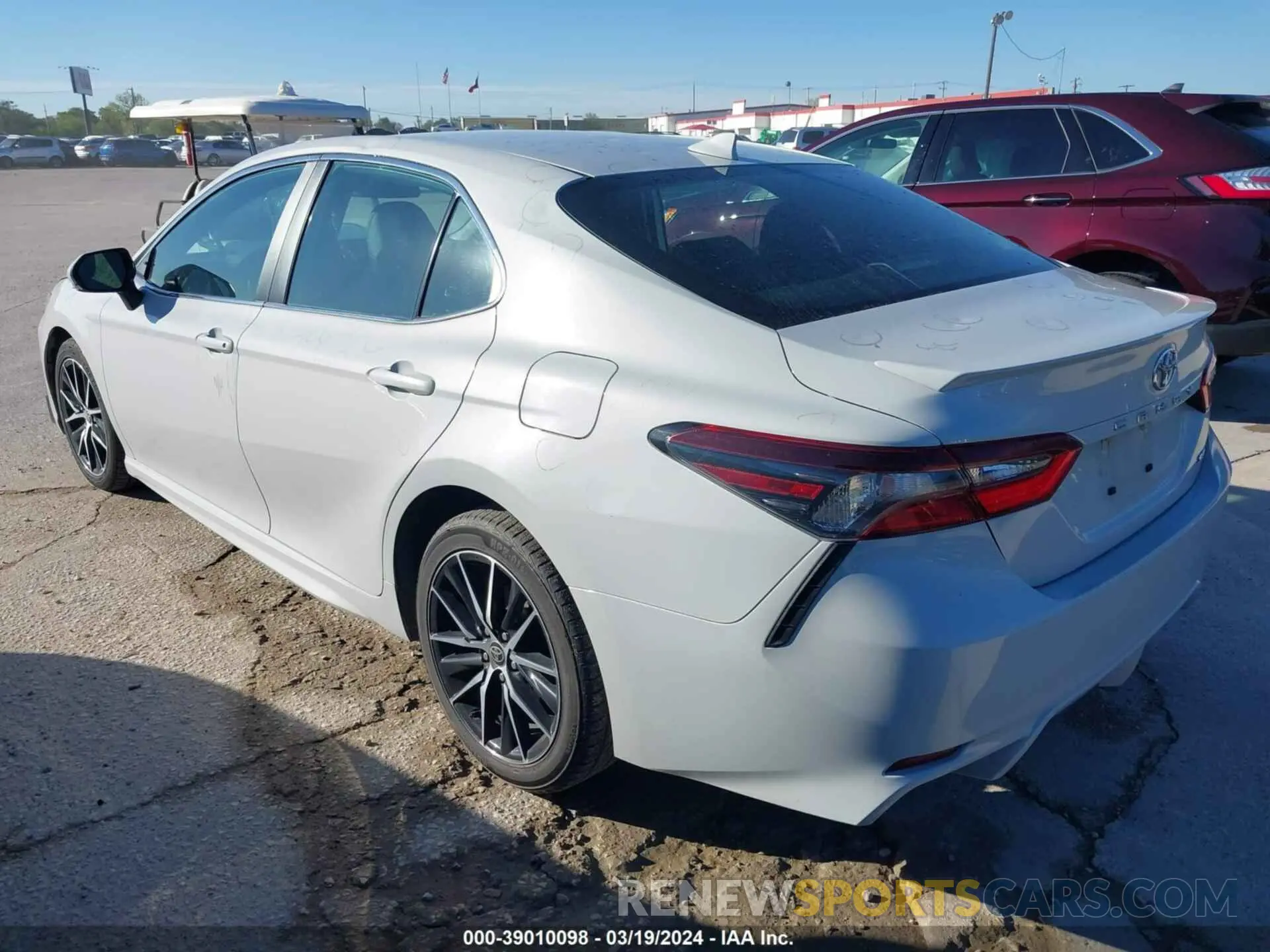 3 fotografías del automóvil dañado 4T1G11AK6NU027281 TOYOTA CAMRY 2022