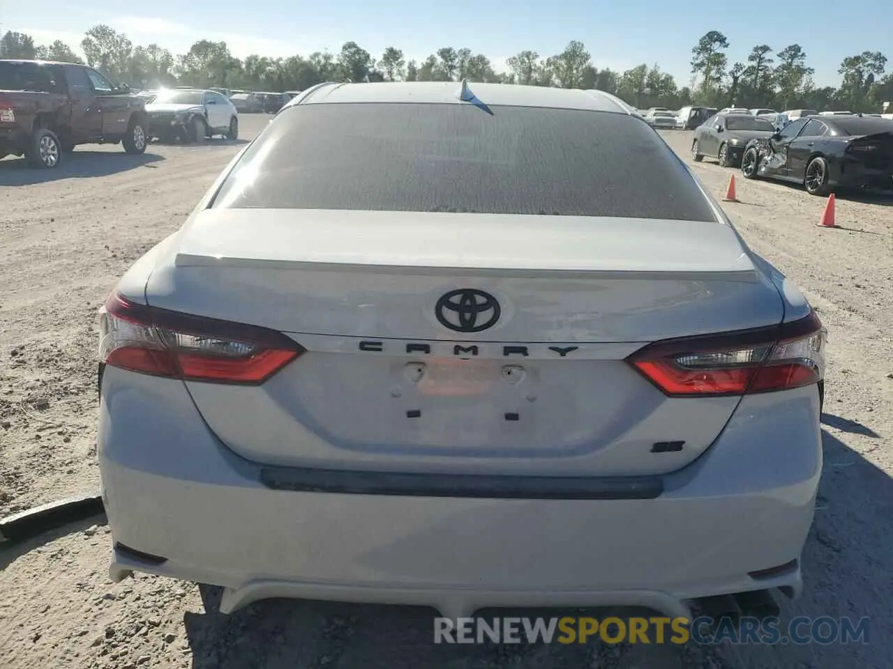 6 fotografías del automóvil dañado 4T1G11AK6NU028799 TOYOTA CAMRY 2022
