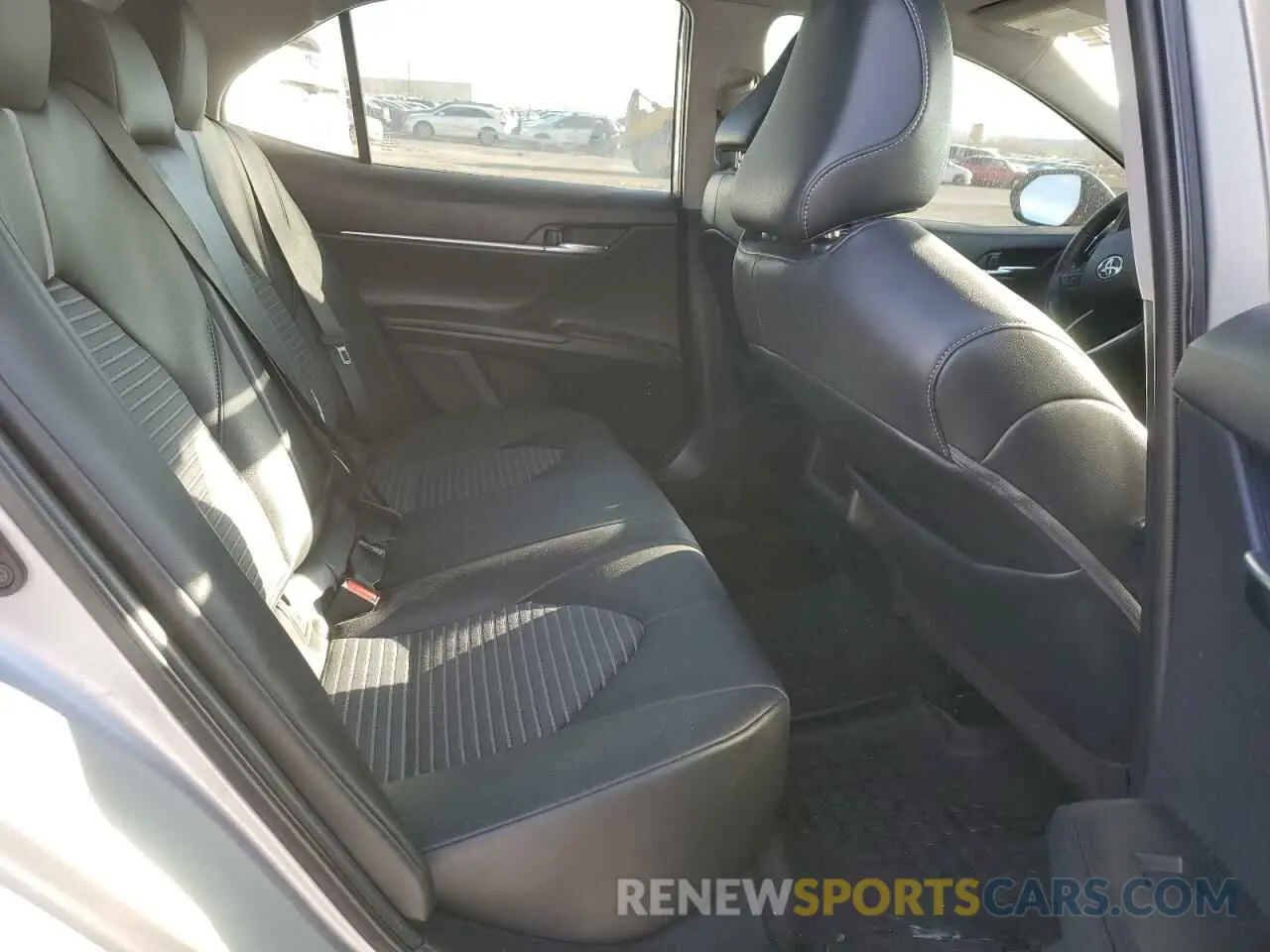 10 fotografías del automóvil dañado 4T1G11AK6NU037356 TOYOTA CAMRY 2022