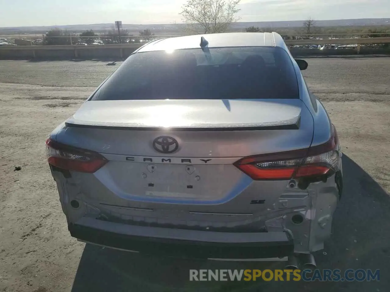 6 fotografías del automóvil dañado 4T1G11AK6NU037356 TOYOTA CAMRY 2022