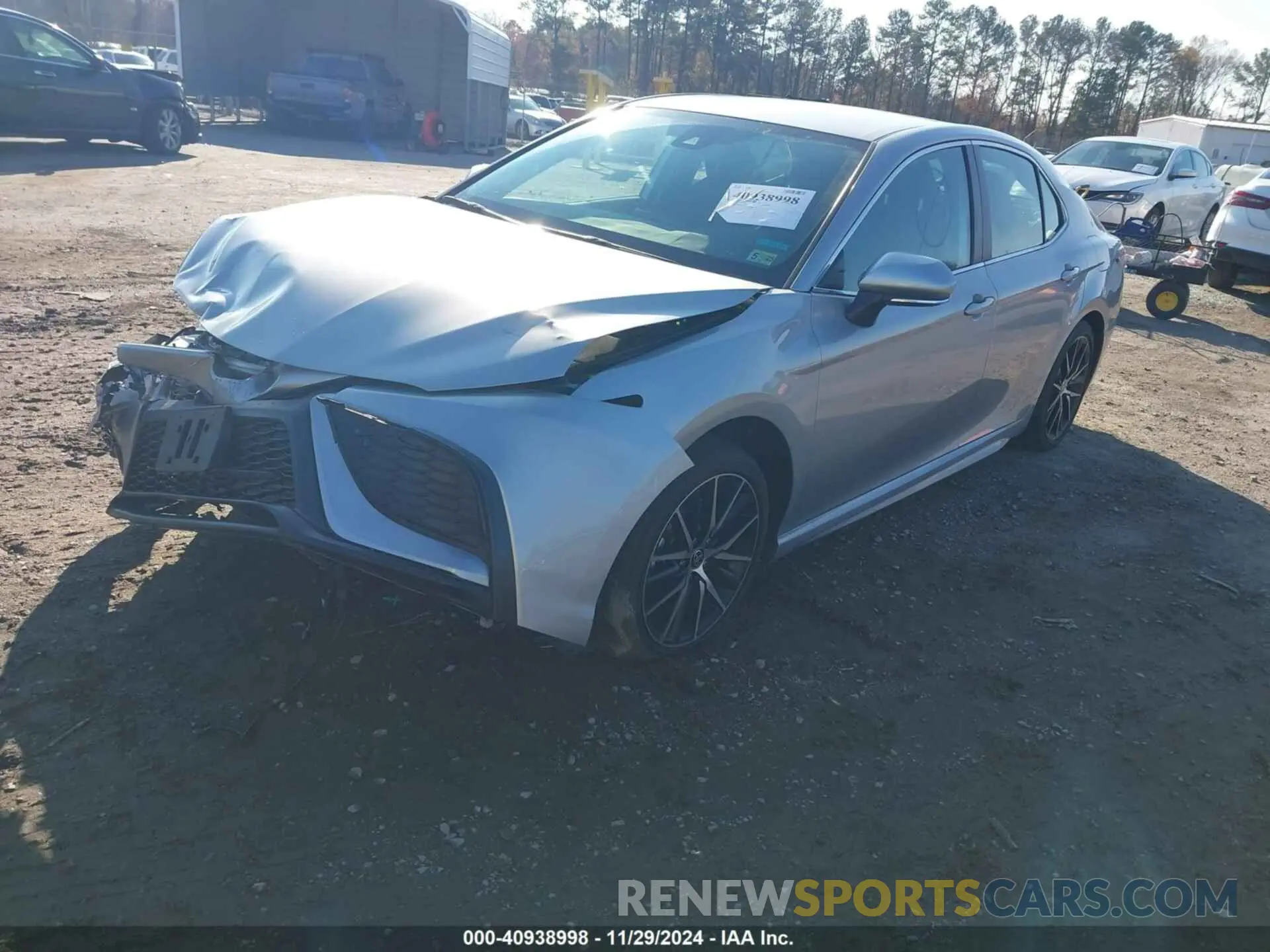 2 fotografías del automóvil dañado 4T1G11AK6NU040838 TOYOTA CAMRY 2022