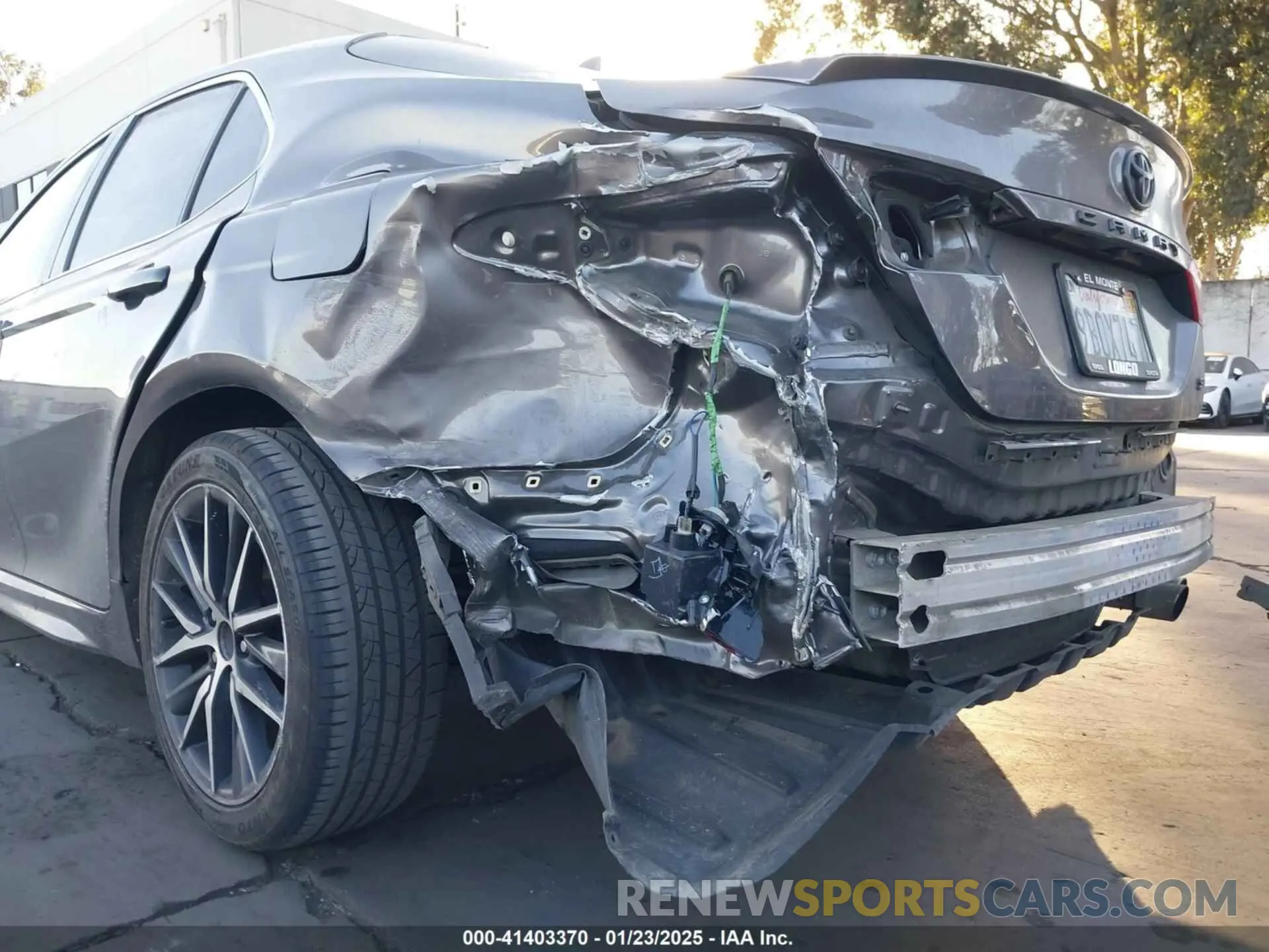 19 fotografías del automóvil dañado 4T1G11AK6NU055923 TOYOTA CAMRY 2022