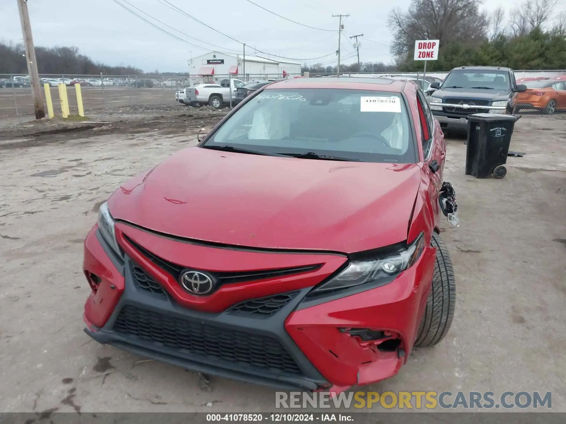2 fotografías del automóvil dañado 4T1G11AK6NU056814 TOYOTA CAMRY 2022