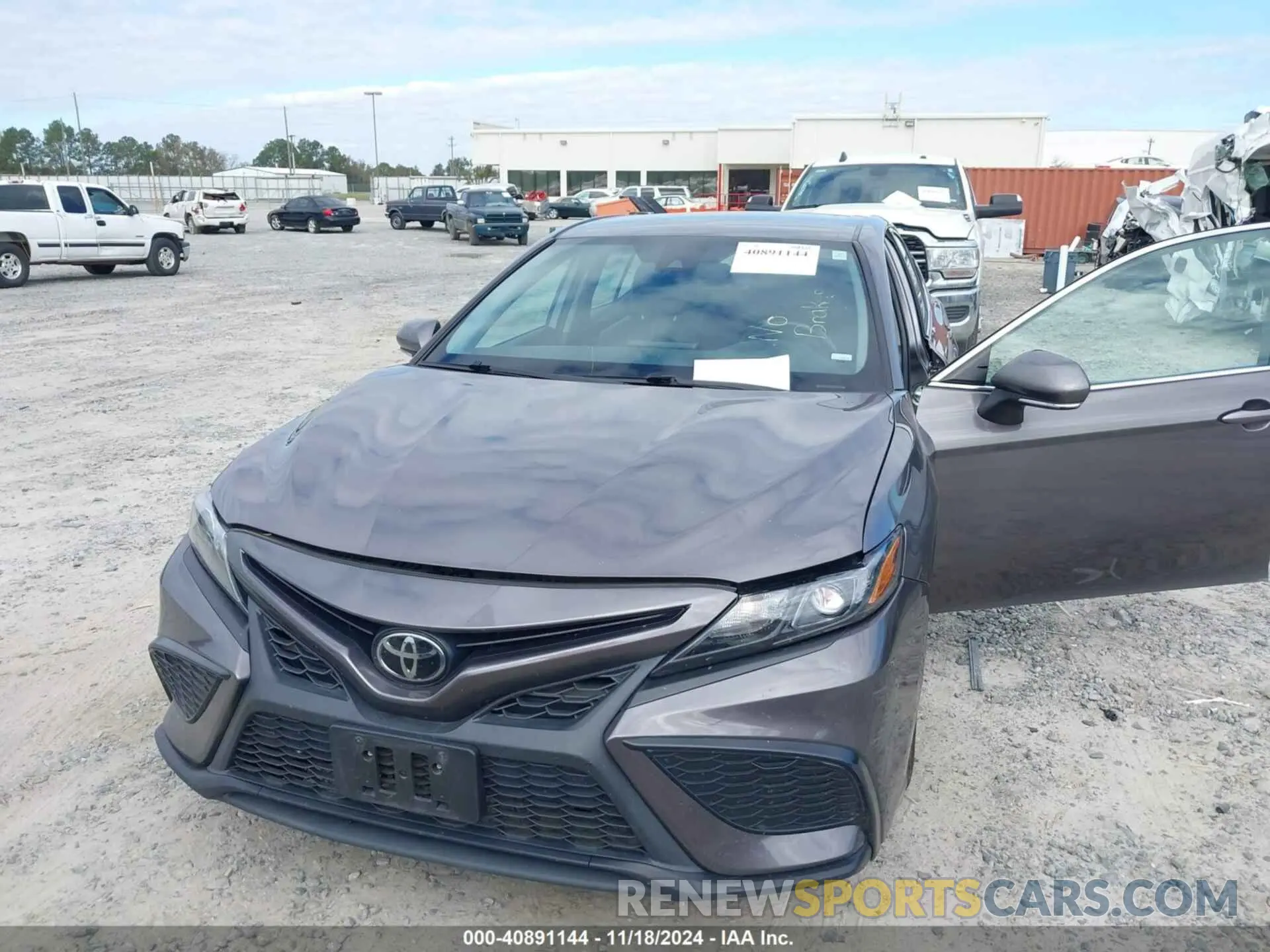 6 fotografías del automóvil dañado 4T1G11AK6NU063312 TOYOTA CAMRY 2022