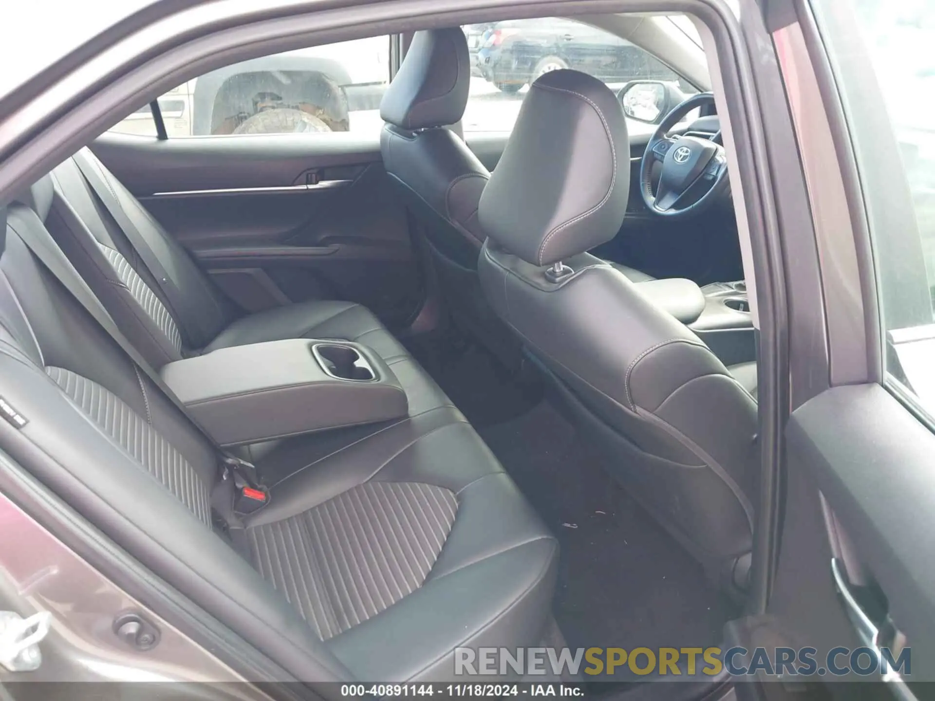 8 fotografías del automóvil dañado 4T1G11AK6NU063312 TOYOTA CAMRY 2022