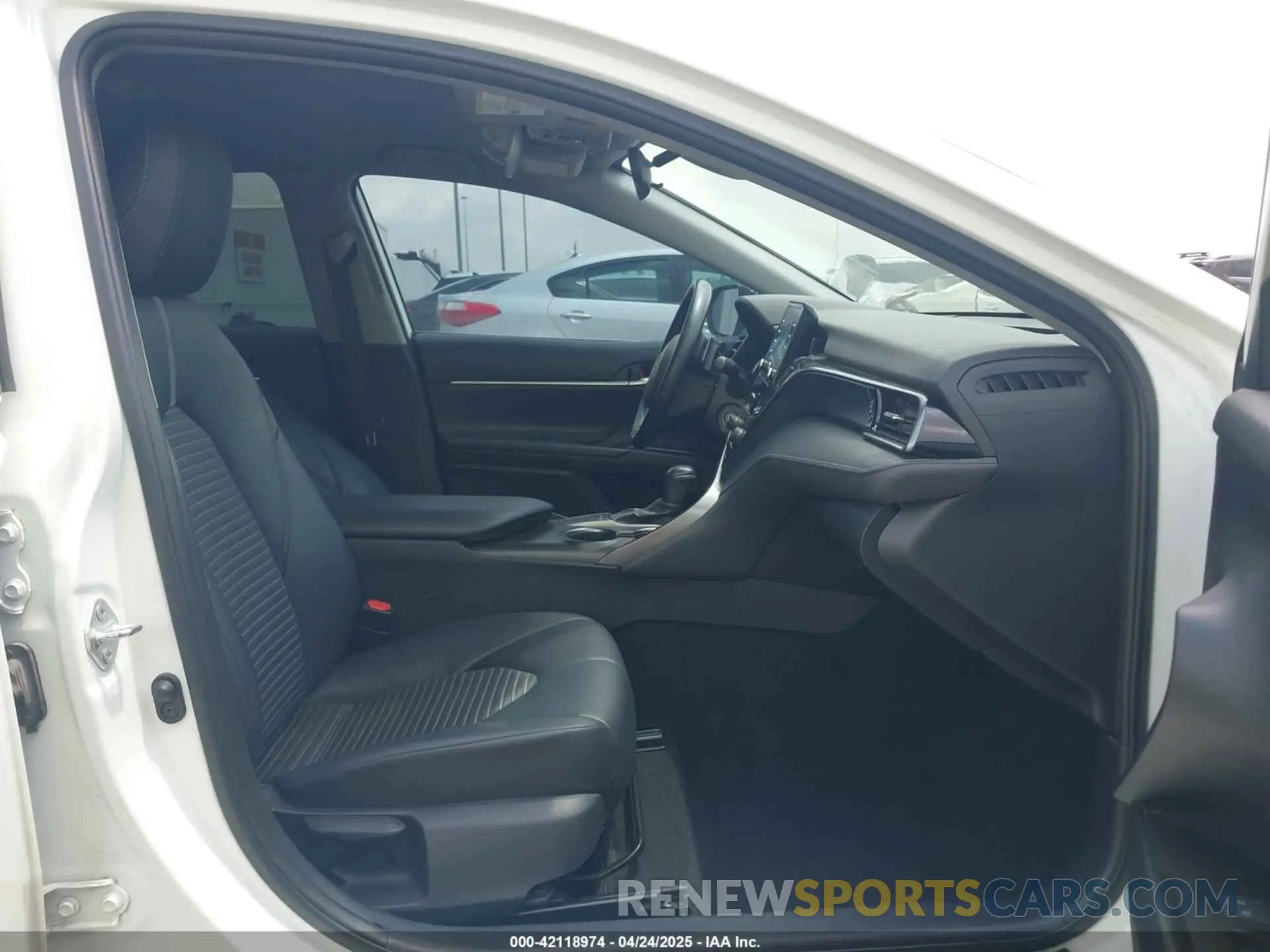 5 fotografías del automóvil dañado 4T1G11AK6NU630621 TOYOTA CAMRY 2022