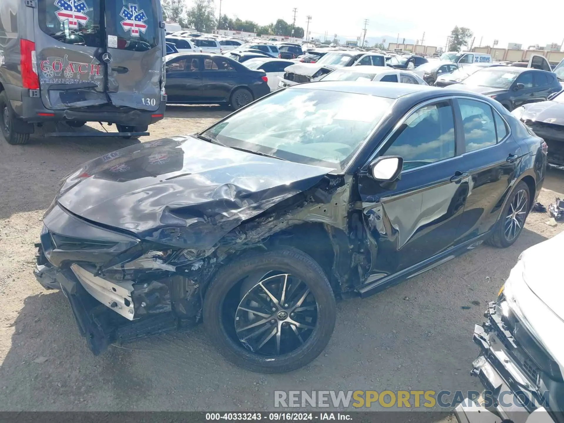 2 fotografías del automóvil dañado 4T1G11AK6NU633647 TOYOTA CAMRY 2022