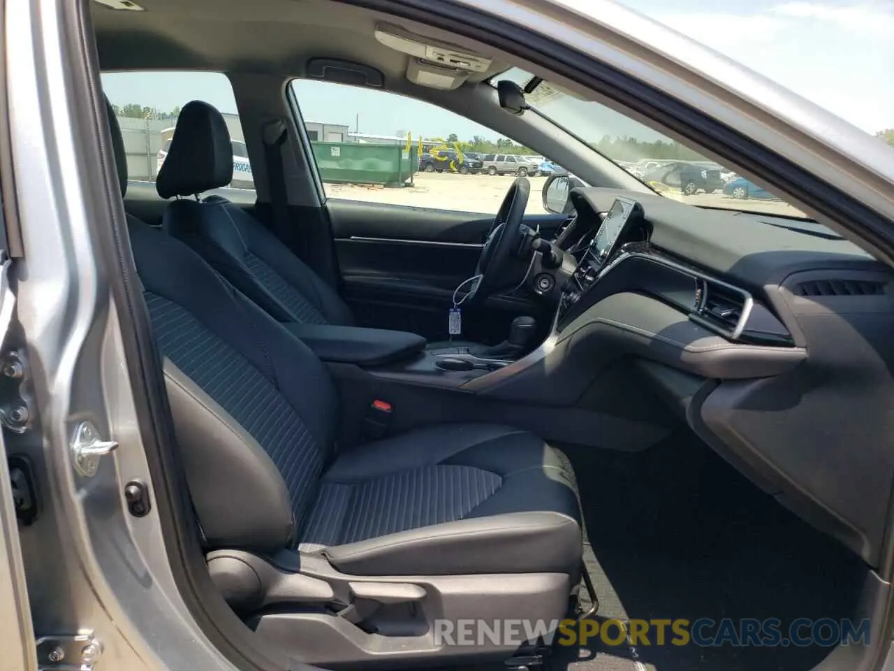5 fotografías del automóvil dañado 4T1G11AK6NU648620 TOYOTA CAMRY 2022