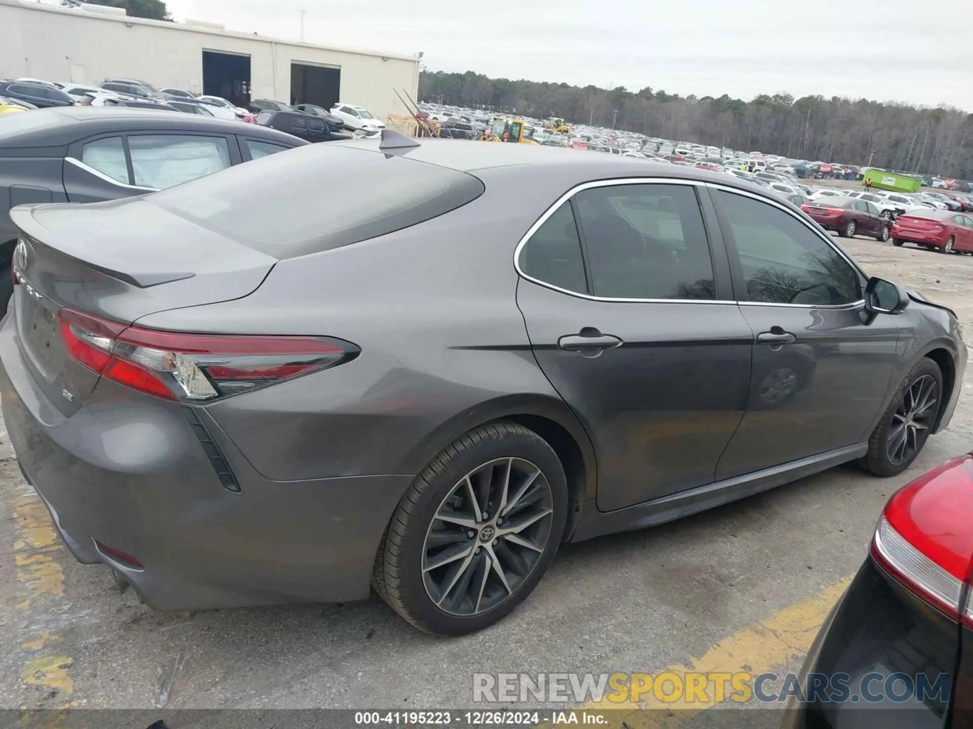 13 fotografías del automóvil dañado 4T1G11AK6NU653090 TOYOTA CAMRY 2022
