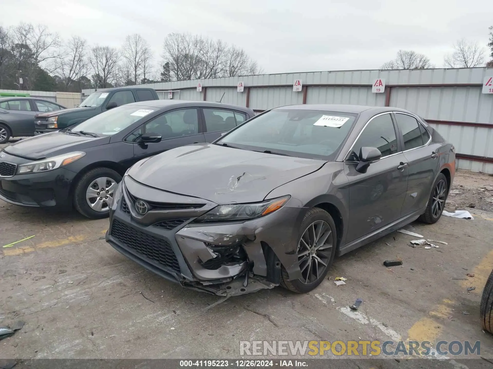 2 fotografías del automóvil dañado 4T1G11AK6NU653090 TOYOTA CAMRY 2022