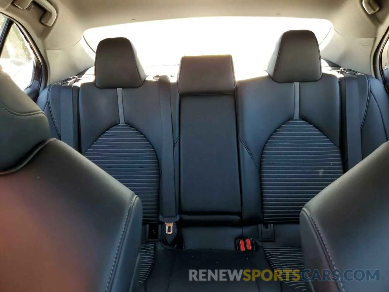 10 fotografías del automóvil dañado 4T1G11AK6NU667717 TOYOTA CAMRY 2022