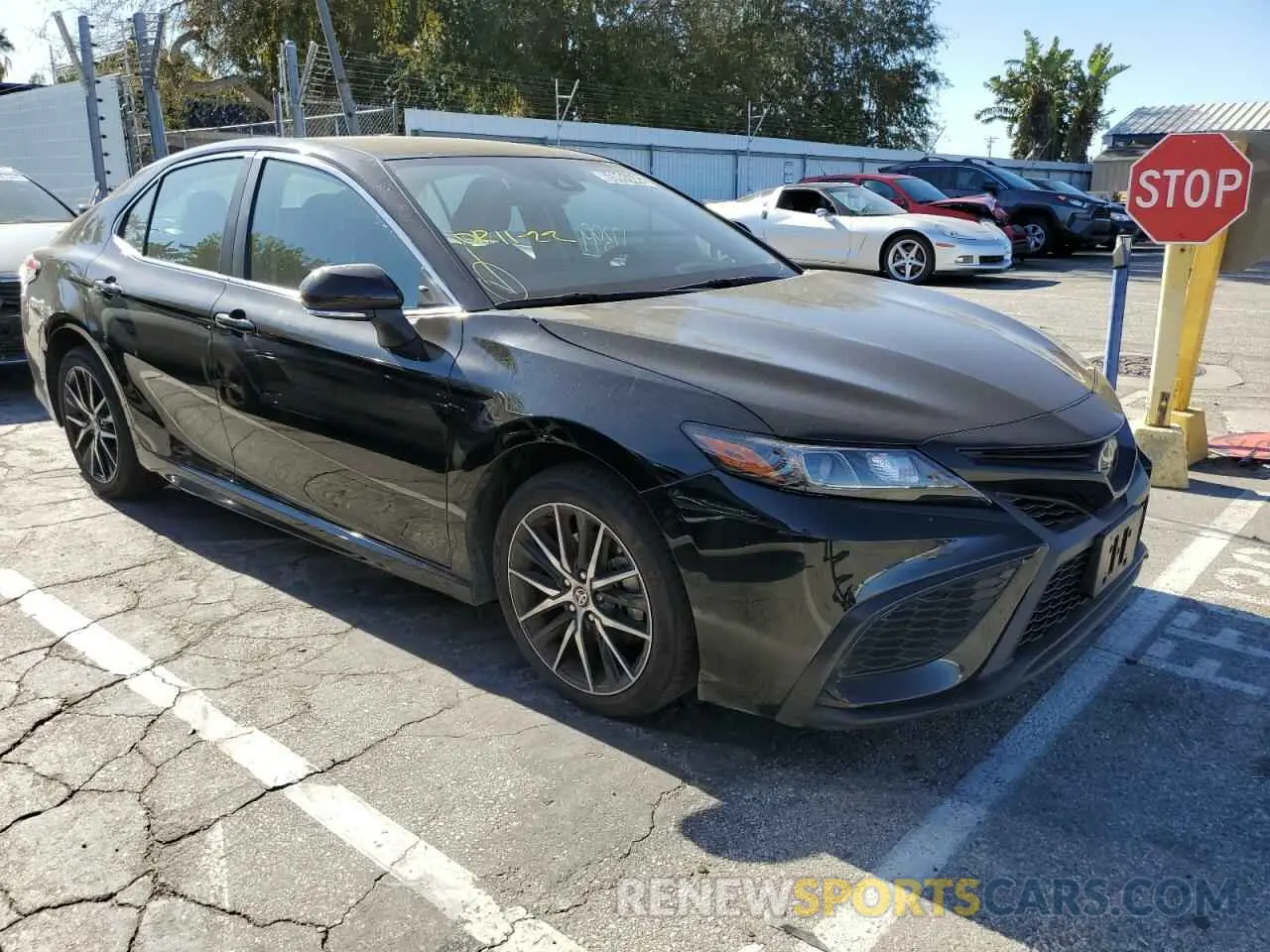 4 fotografías del automóvil dañado 4T1G11AK6NU667717 TOYOTA CAMRY 2022