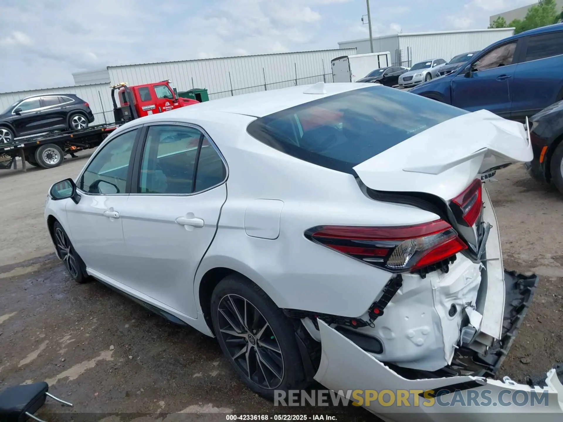 14 fotografías del automóvil dañado 4T1G11AK6NU669161 TOYOTA CAMRY 2022