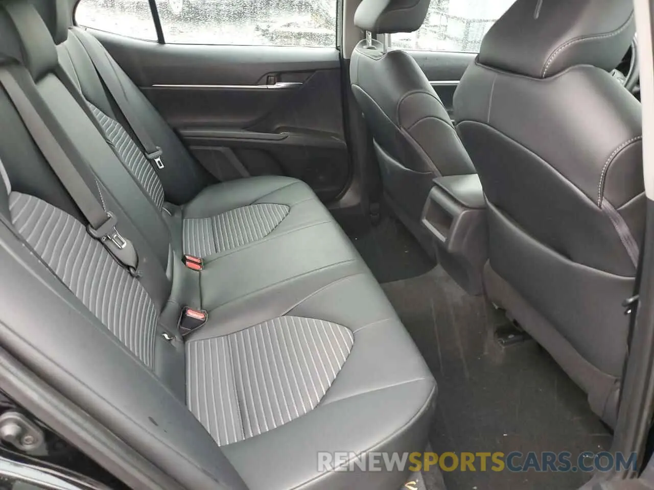 10 fotografías del automóvil dañado 4T1G11AK6NU683285 TOYOTA CAMRY 2022