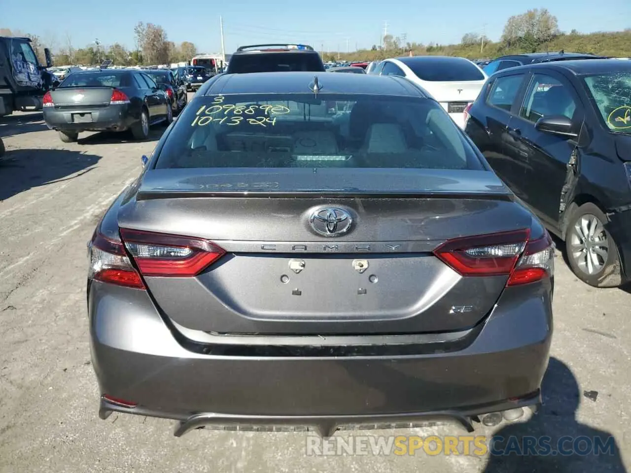 6 fotografías del automóvil dañado 4T1G11AK6NU709707 TOYOTA CAMRY 2022
