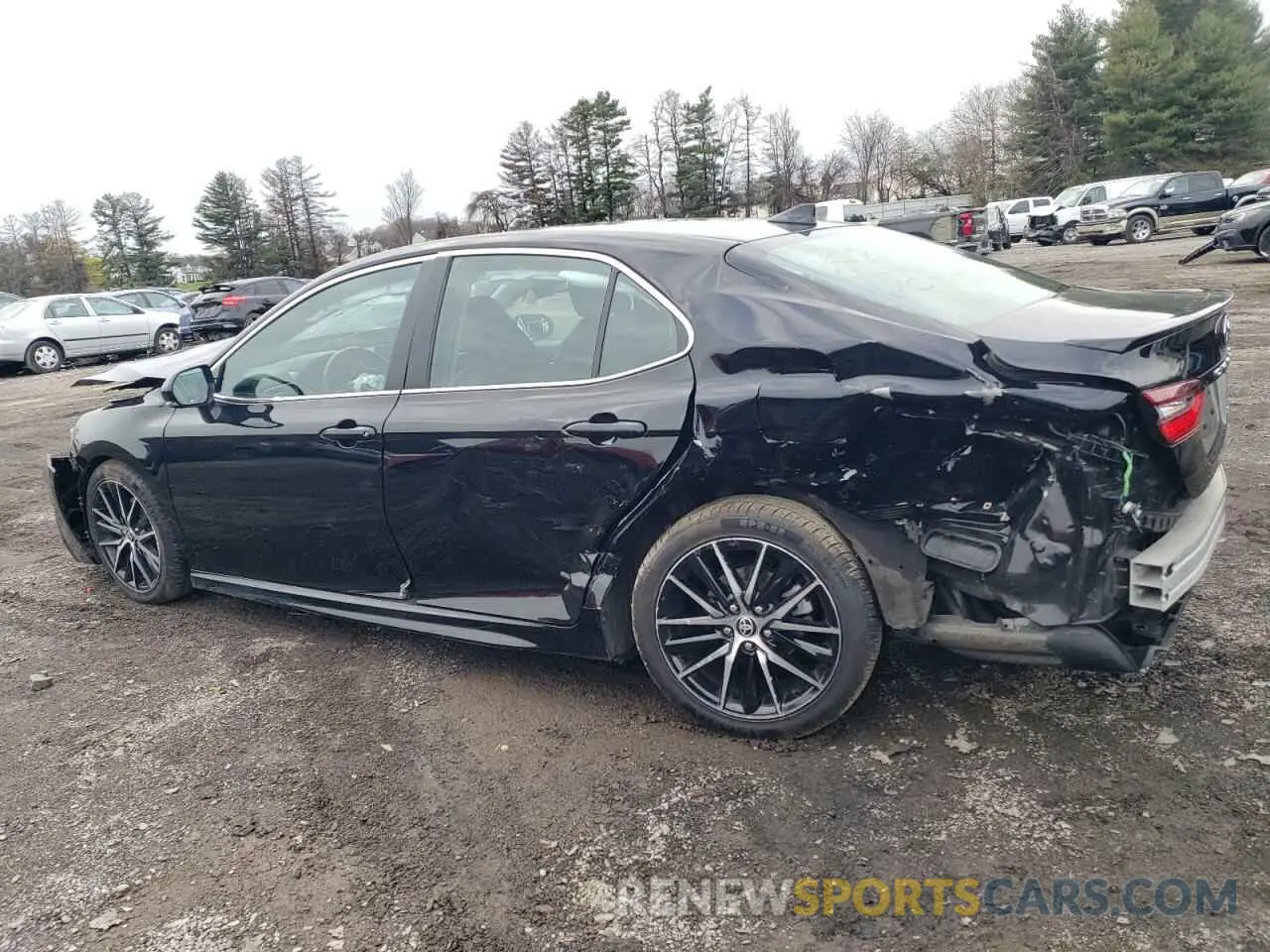 2 fotografías del automóvil dañado 4T1G11AK6NU711196 TOYOTA CAMRY 2022