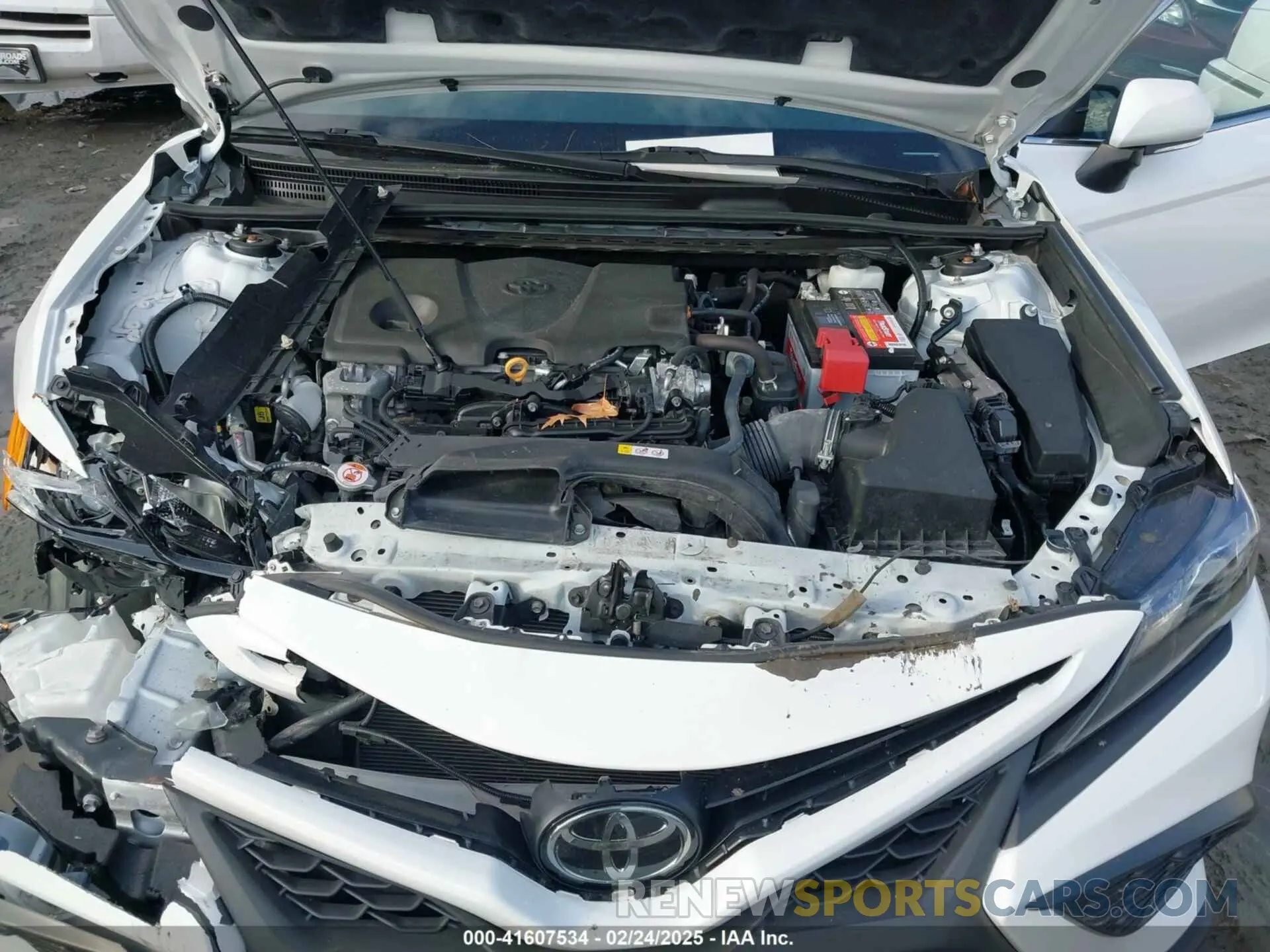 10 fotografías del automóvil dañado 4T1G11AK6NU713742 TOYOTA CAMRY 2022