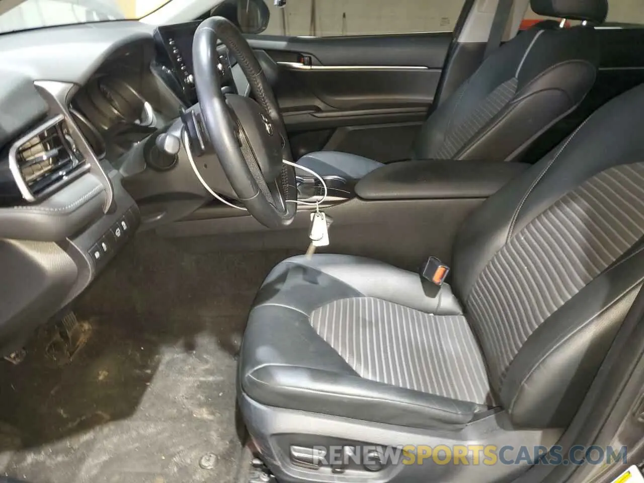 7 fotografías del automóvil dañado 4T1G11AK7NU067031 TOYOTA CAMRY 2022