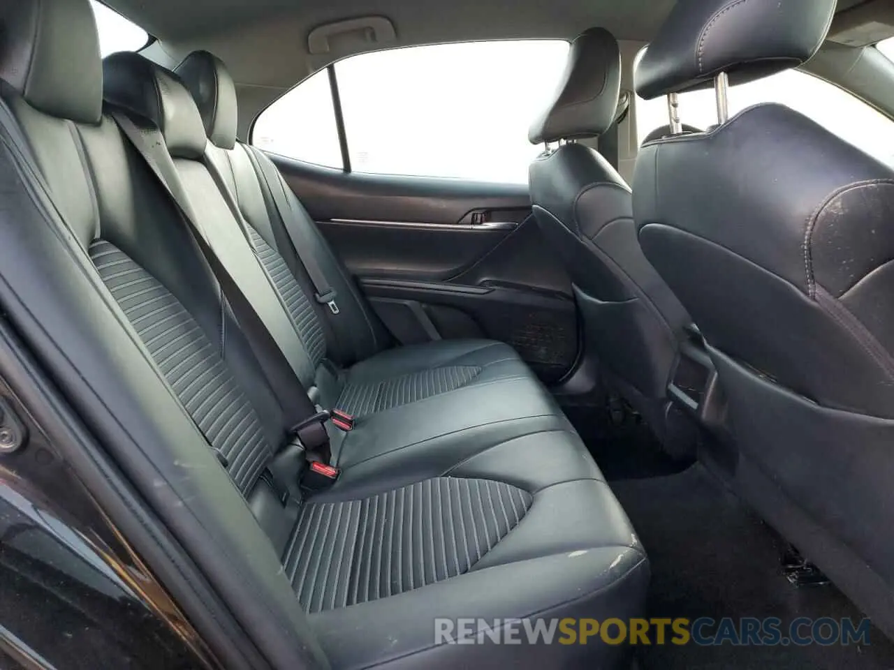 10 fotografías del automóvil dañado 4T1G11AK7NU075677 TOYOTA CAMRY 2022