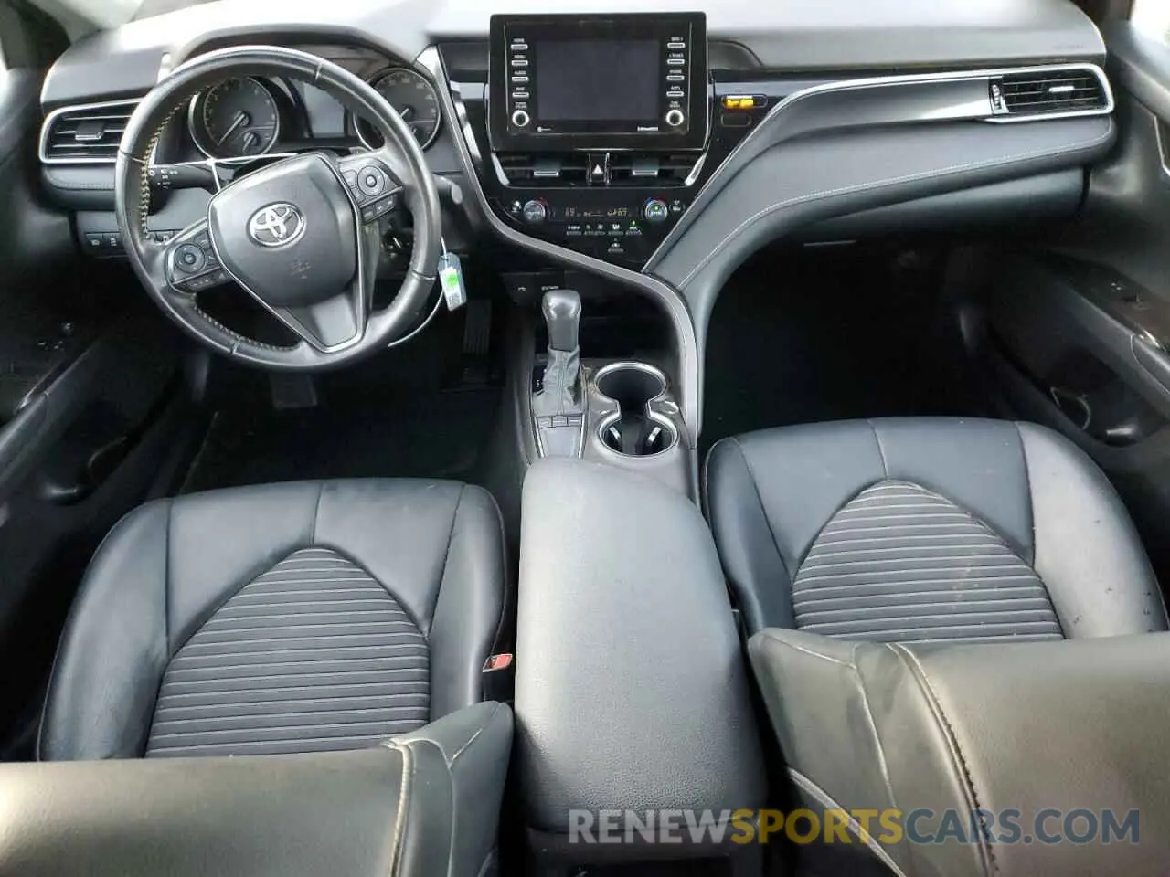 8 fotografías del automóvil dañado 4T1G11AK7NU075677 TOYOTA CAMRY 2022