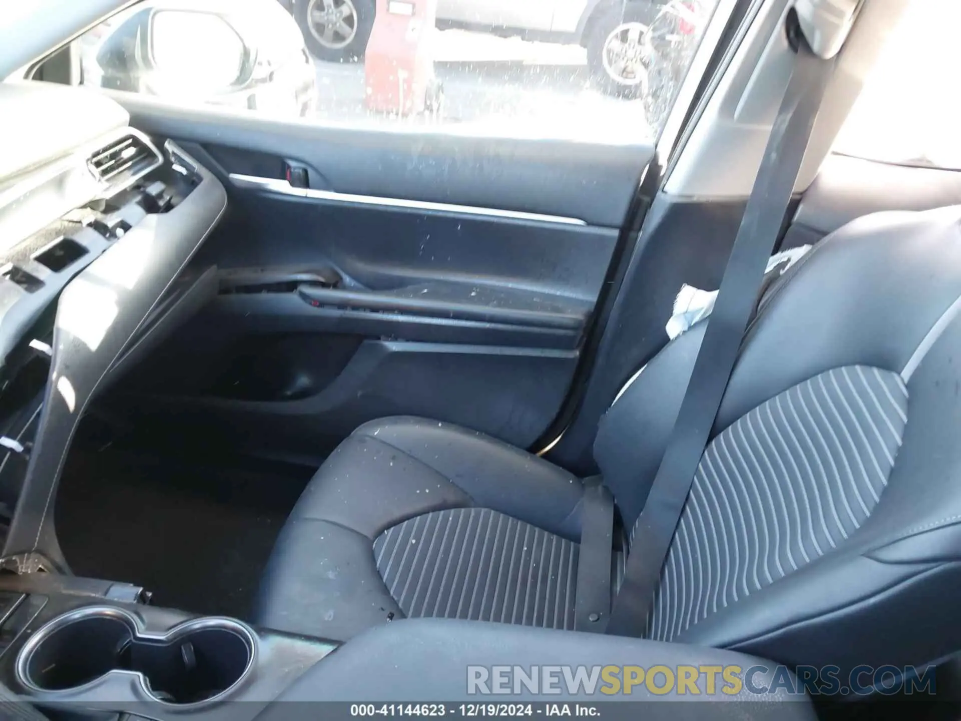 5 fotografías del automóvil dañado 4T1G11AK7NU636489 TOYOTA CAMRY 2022