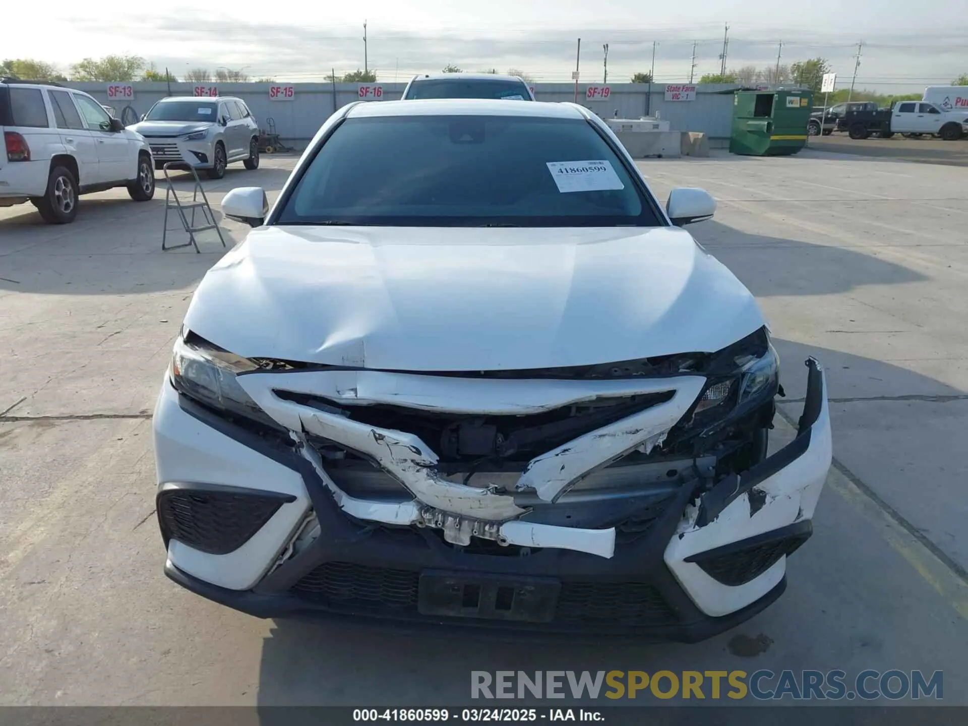 13 fotografías del automóvil dañado 4T1G11AK7NU640669 TOYOTA CAMRY 2022