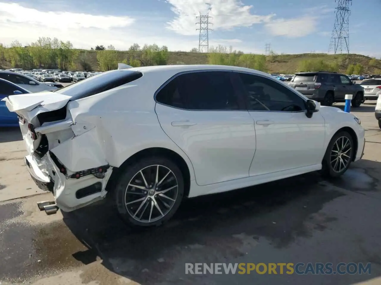 3 fotografías del automóvil dañado 4T1G11AK7NU659691 TOYOTA CAMRY 2022