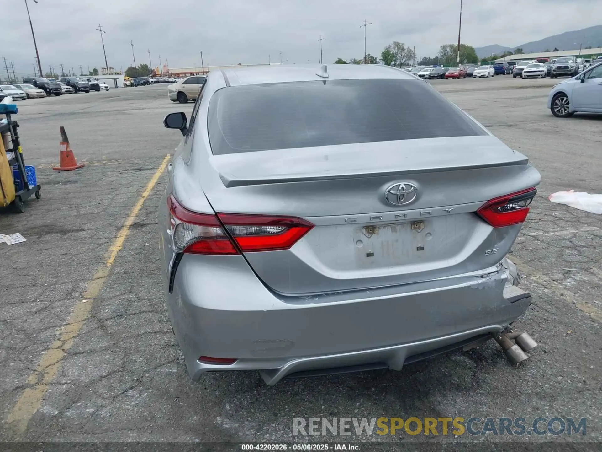 16 fotografías del automóvil dañado 4T1G11AK7NU669783 TOYOTA CAMRY 2022