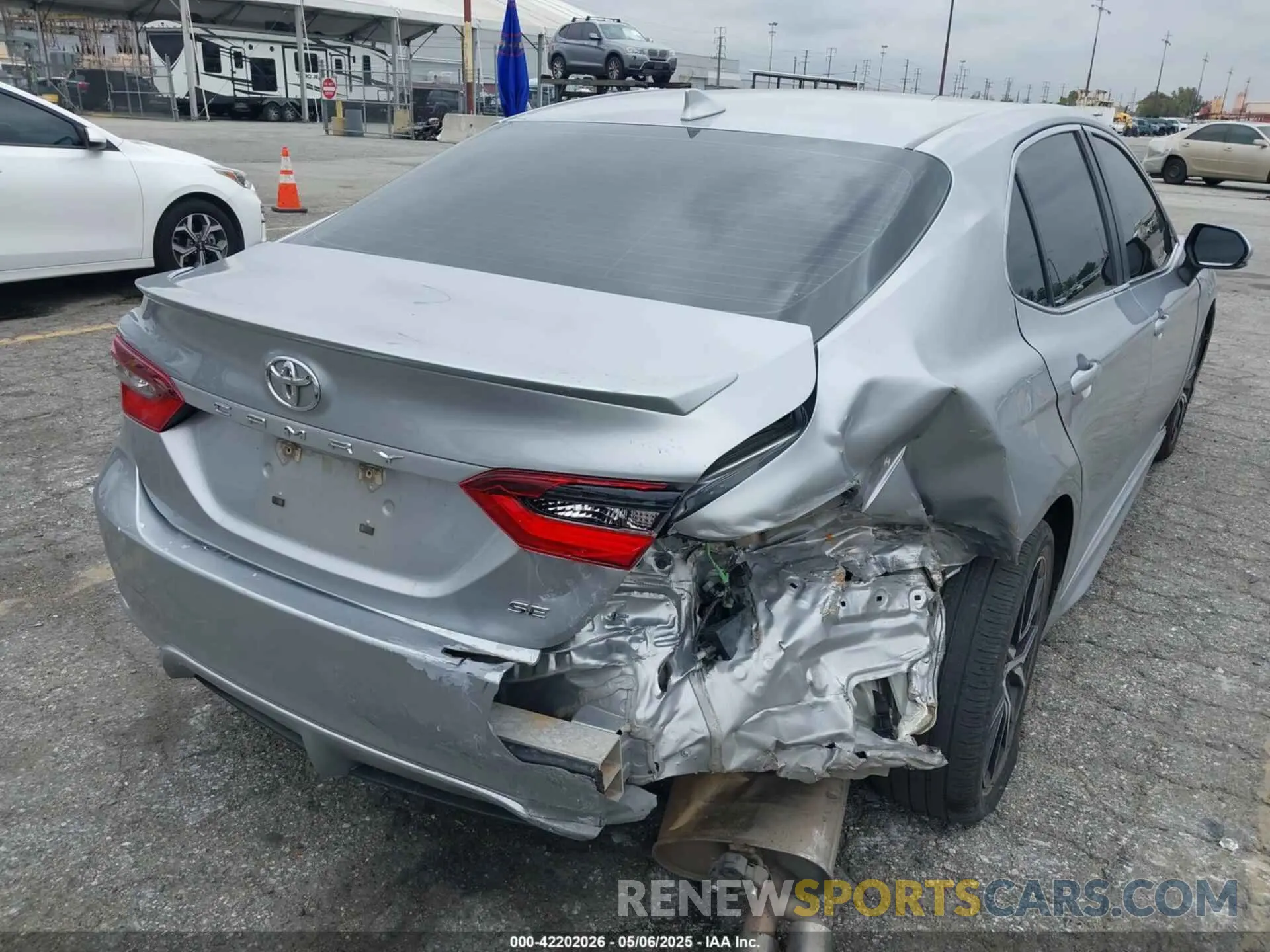 6 fotografías del automóvil dañado 4T1G11AK7NU669783 TOYOTA CAMRY 2022