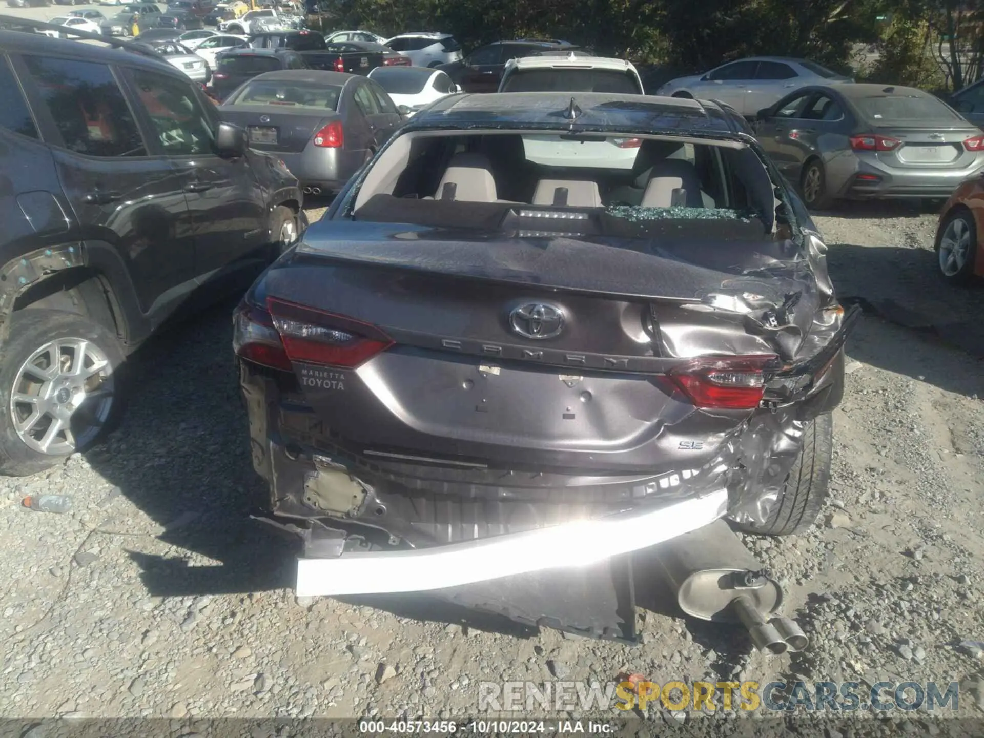 16 fotografías del automóvil dañado 4T1G11AK7NU676734 TOYOTA CAMRY 2022