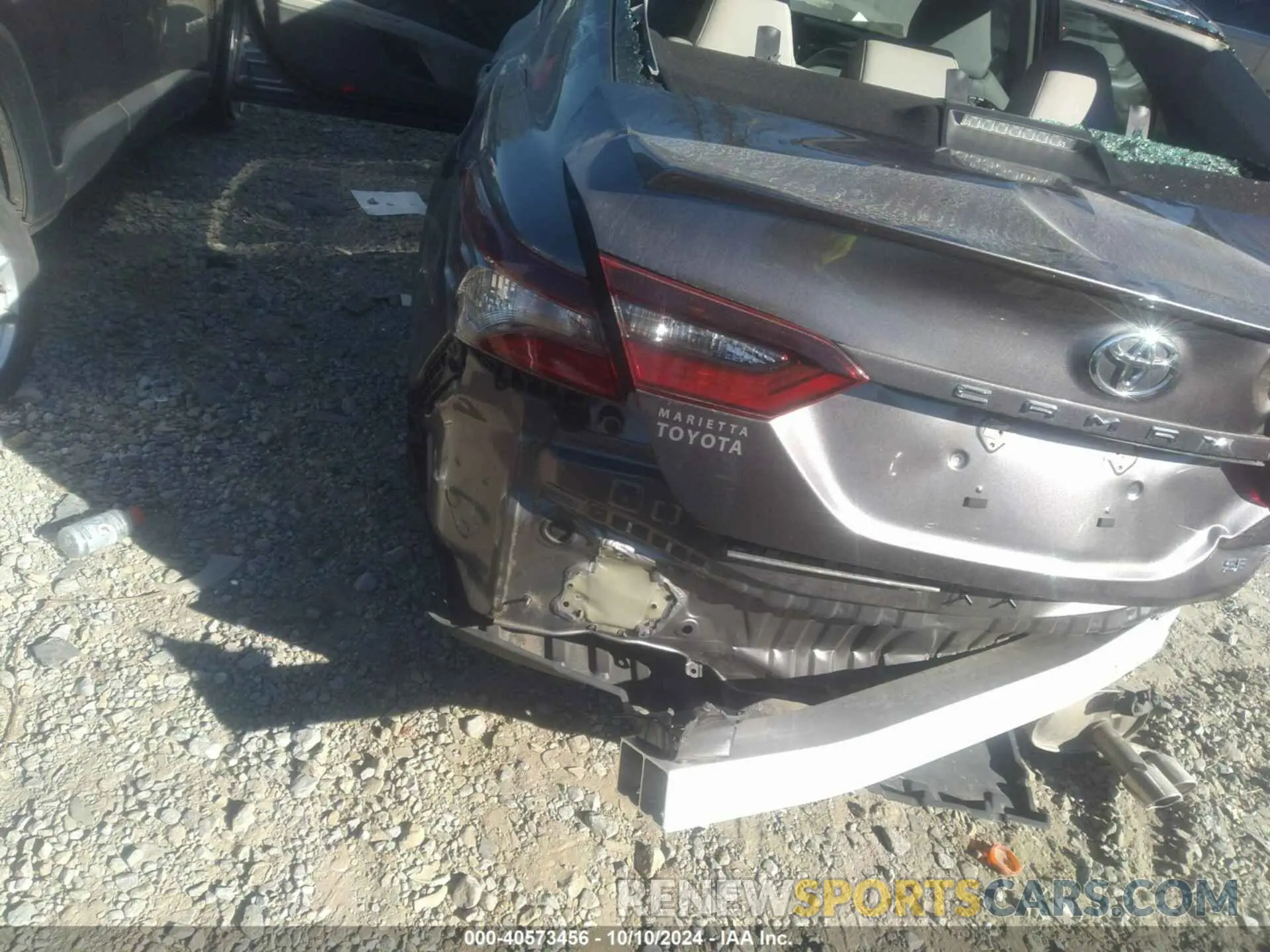 17 fotografías del automóvil dañado 4T1G11AK7NU676734 TOYOTA CAMRY 2022