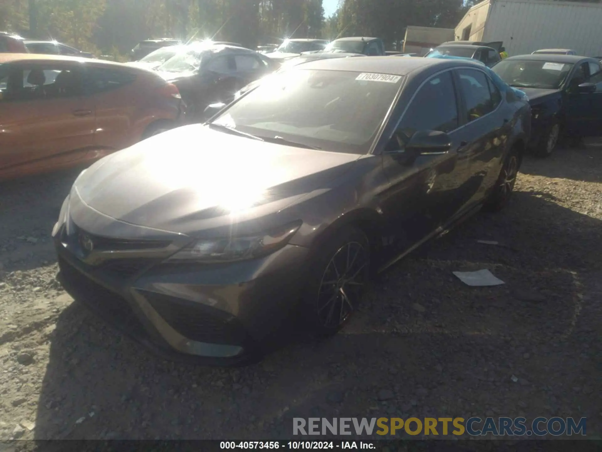 2 fotografías del automóvil dañado 4T1G11AK7NU676734 TOYOTA CAMRY 2022