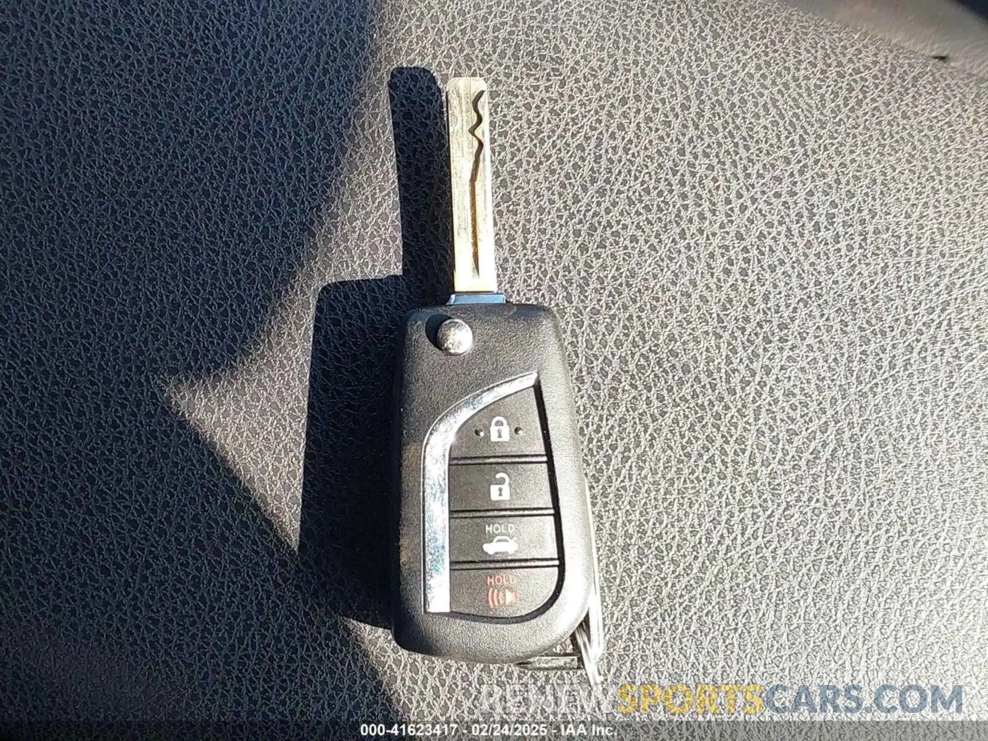 11 fotografías del automóvil dañado 4T1G11AK7NU686695 TOYOTA CAMRY 2022