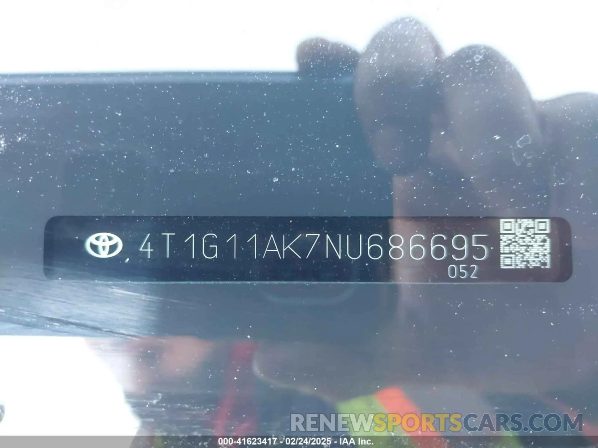 9 fotografías del automóvil dañado 4T1G11AK7NU686695 TOYOTA CAMRY 2022