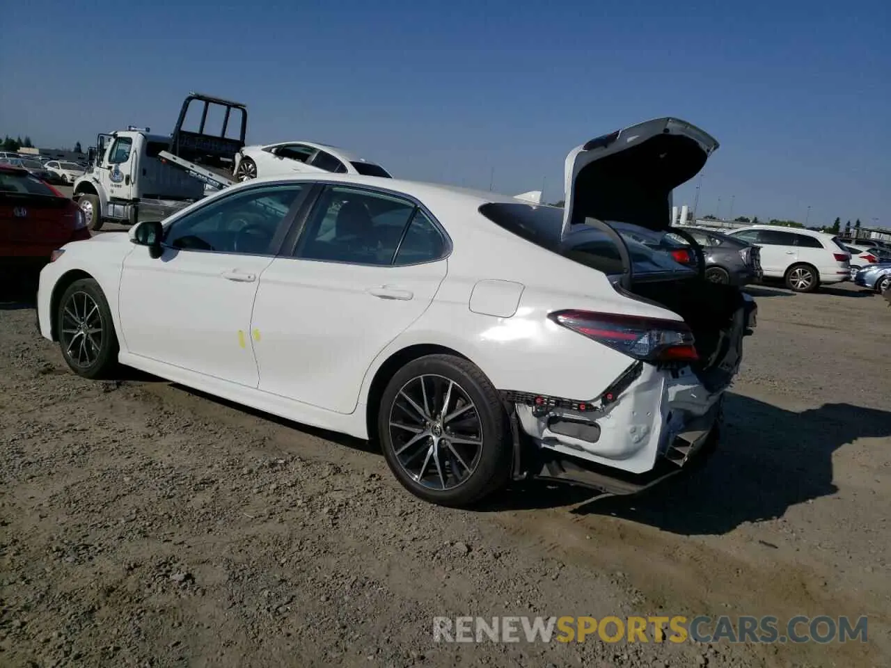2 fotografías del automóvil dañado 4T1G11AK7NU687474 TOYOTA CAMRY 2022