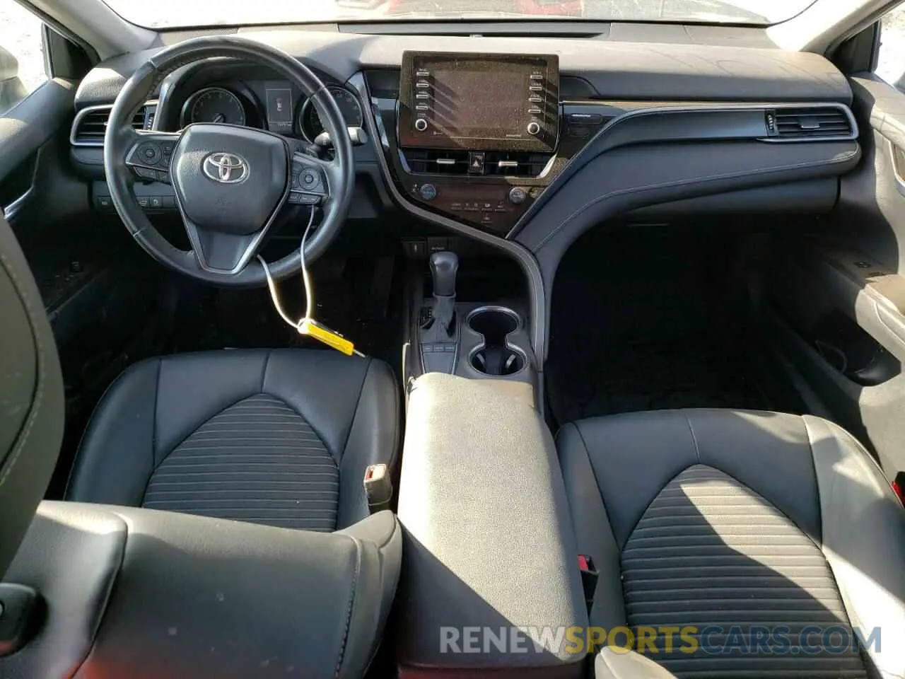 8 fotografías del automóvil dañado 4T1G11AK7NU687474 TOYOTA CAMRY 2022