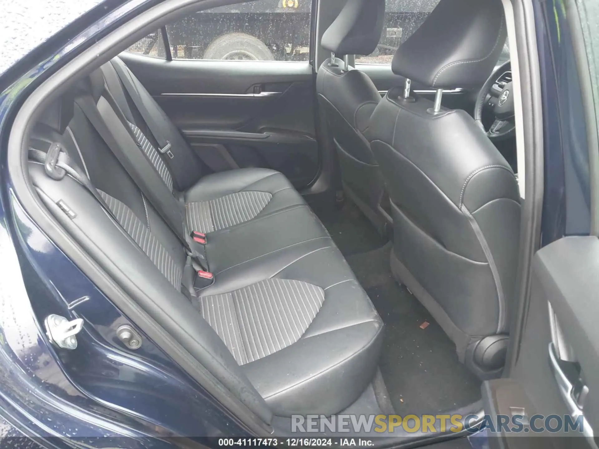 8 fotografías del automóvil dañado 4T1G11AK7NU695171 TOYOTA CAMRY 2022