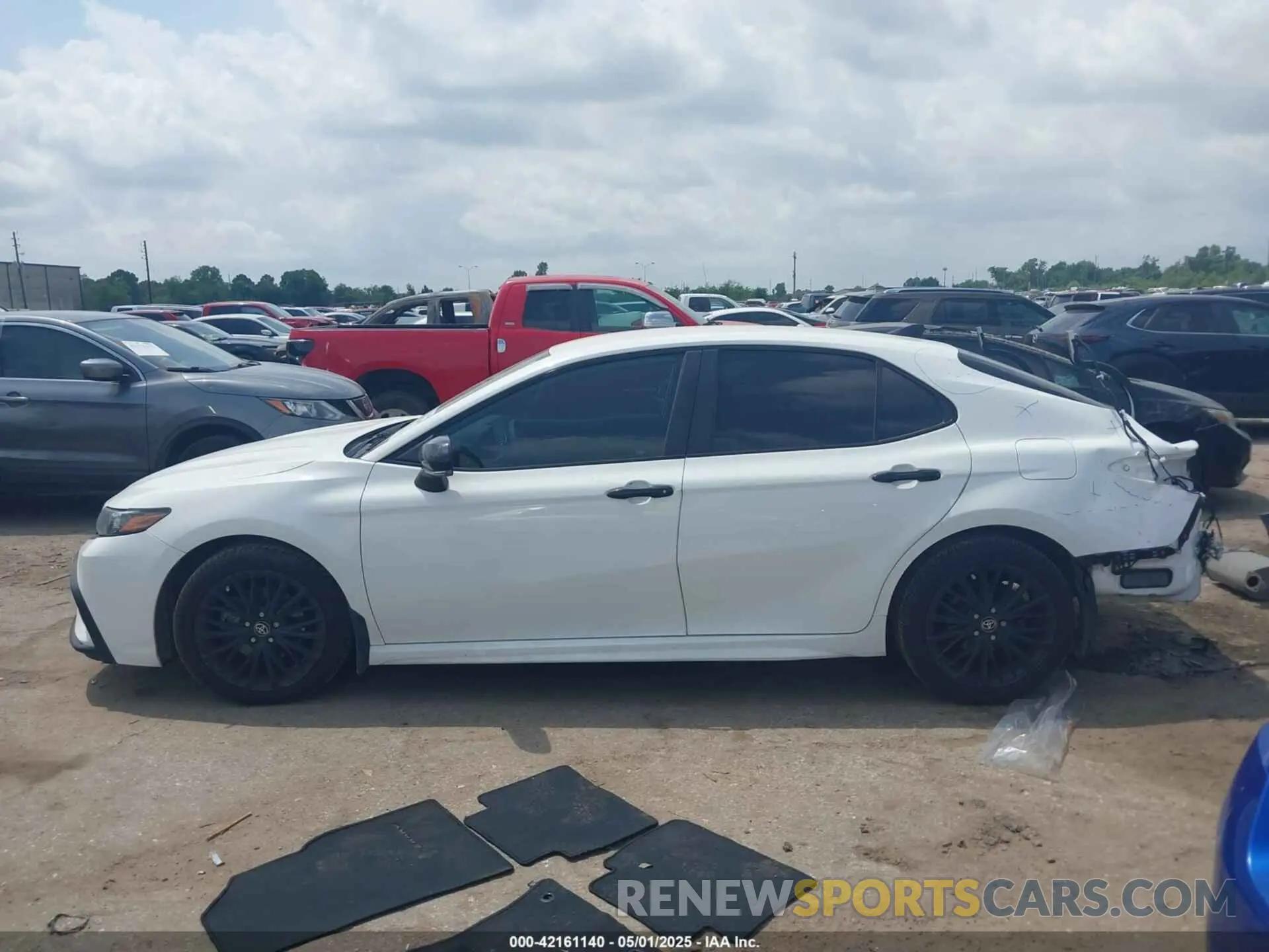 15 fotografías del automóvil dañado 4T1G11AK8NU027220 TOYOTA CAMRY 2022