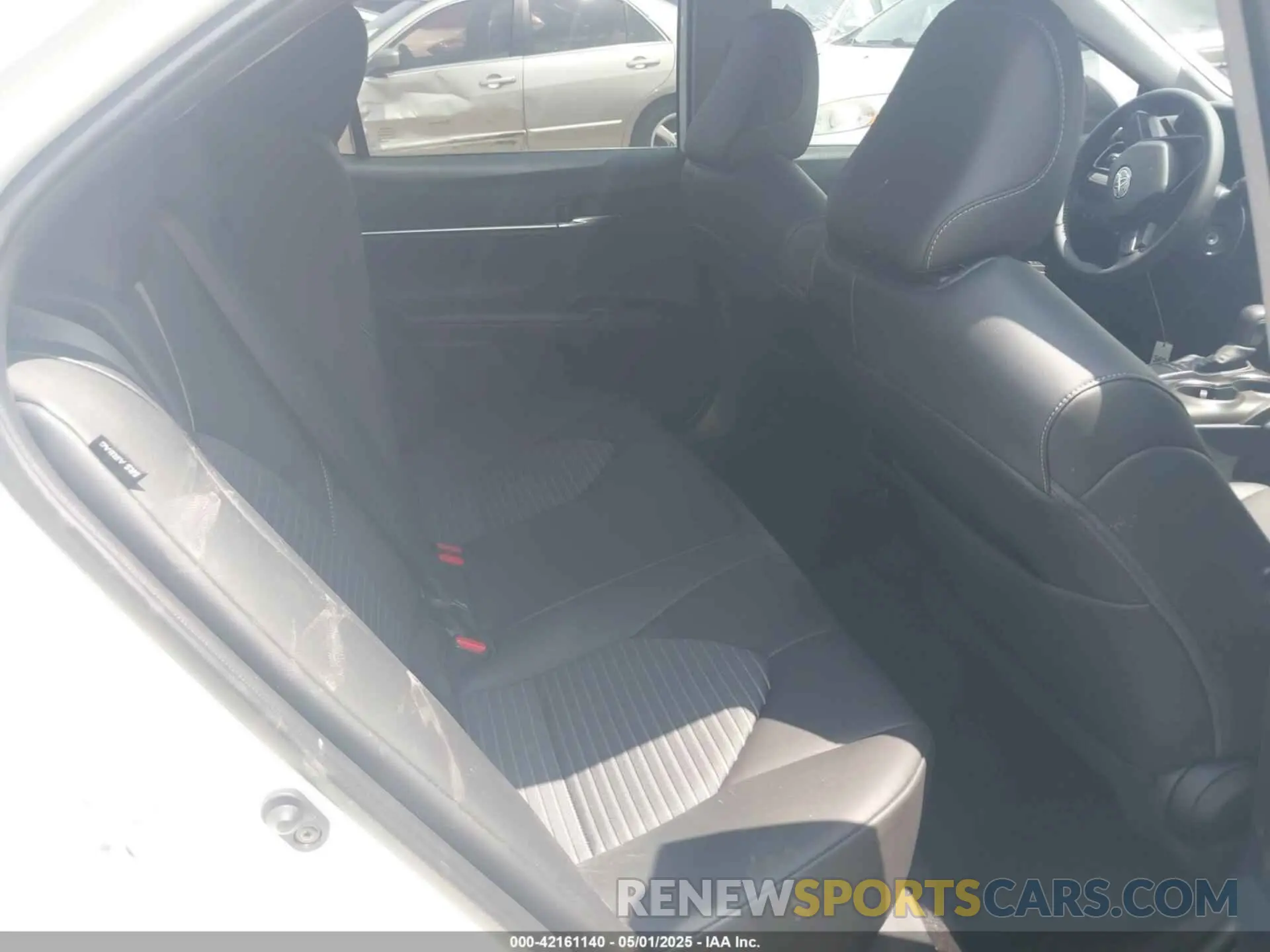 8 fotografías del automóvil dañado 4T1G11AK8NU027220 TOYOTA CAMRY 2022