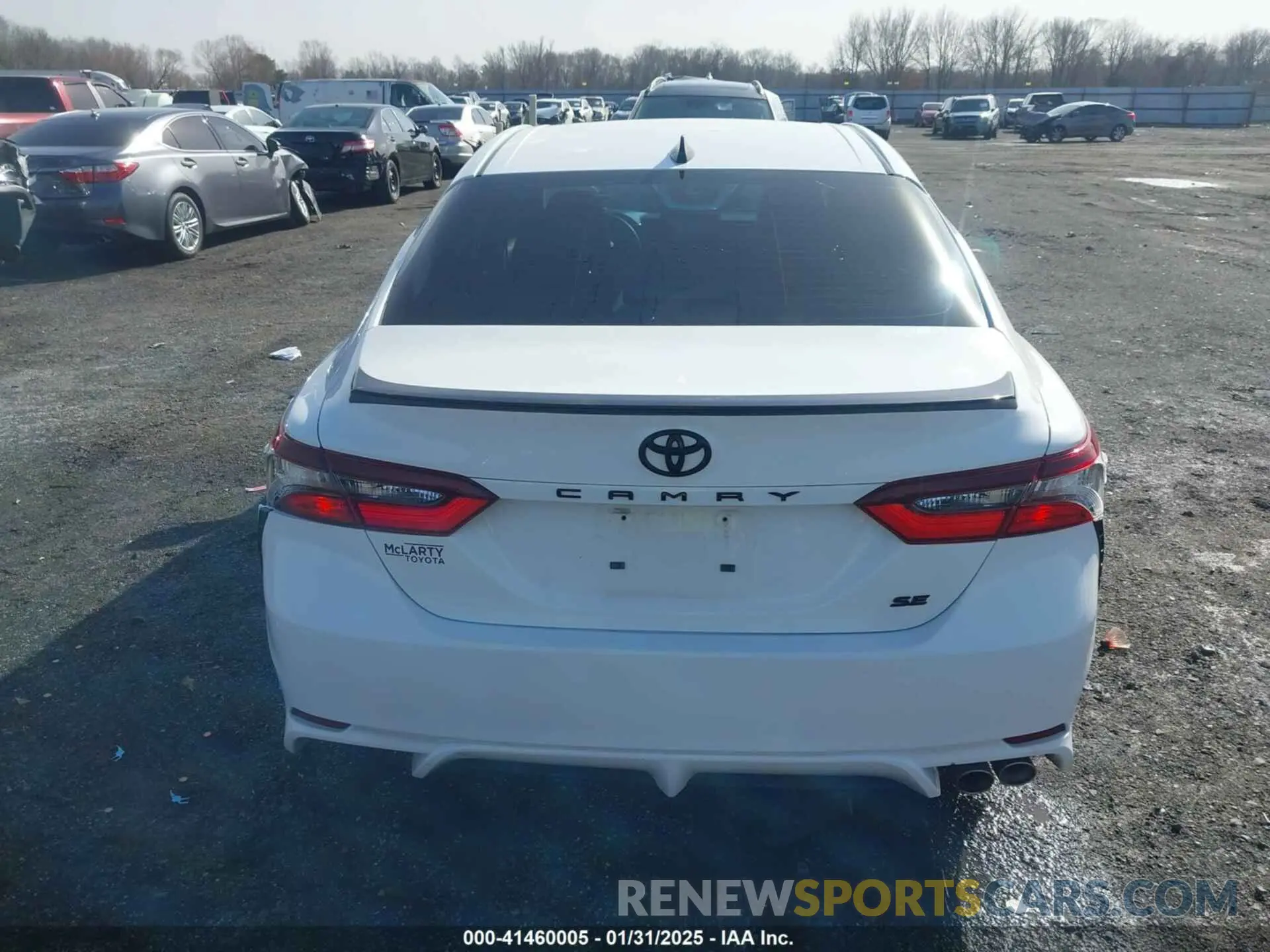 16 fotografías del automóvil dañado 4T1G11AK8NU030585 TOYOTA CAMRY 2022