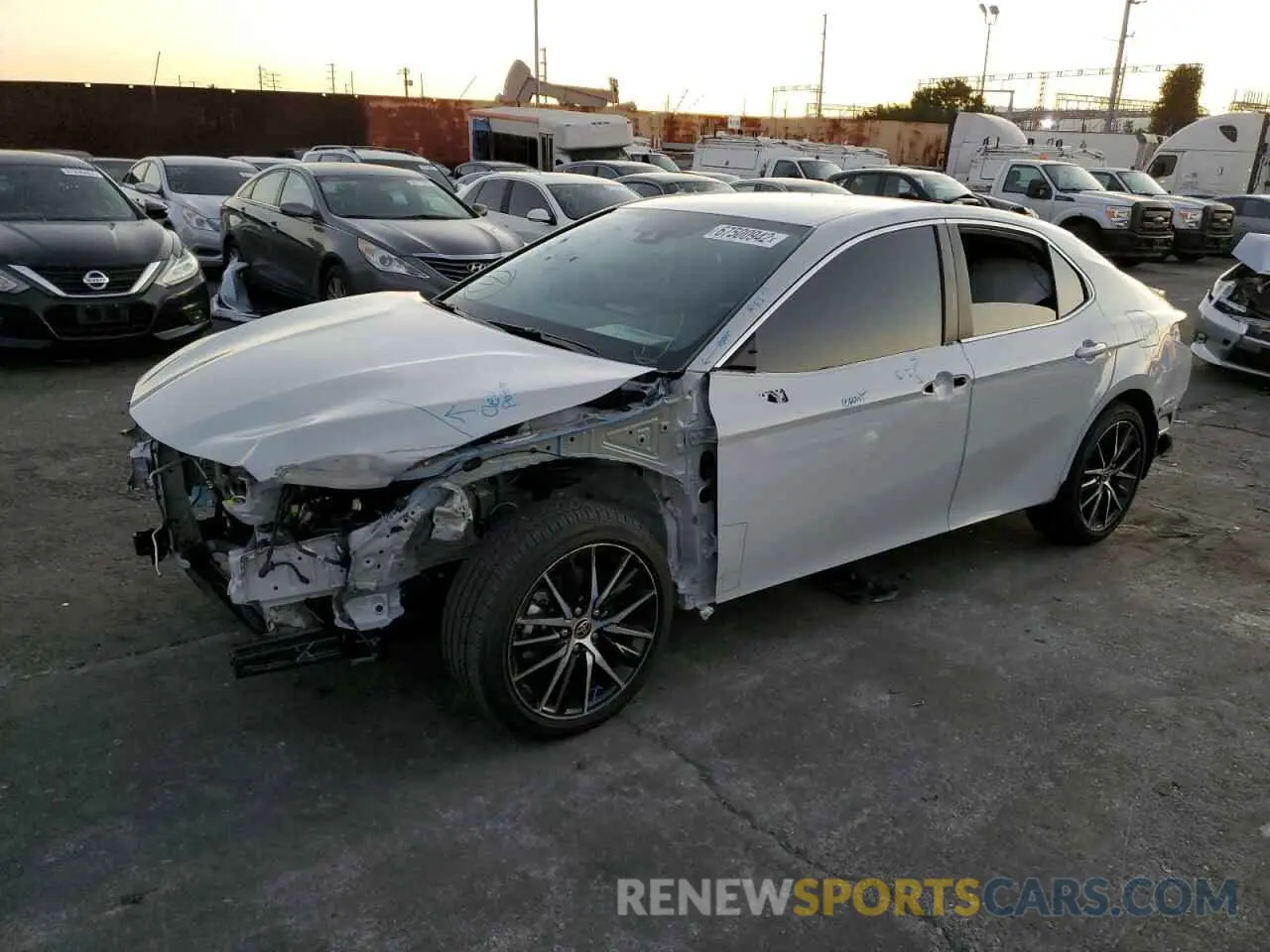1 fotografías del automóvil dañado 4T1G11AK8NU036547 TOYOTA CAMRY 2022