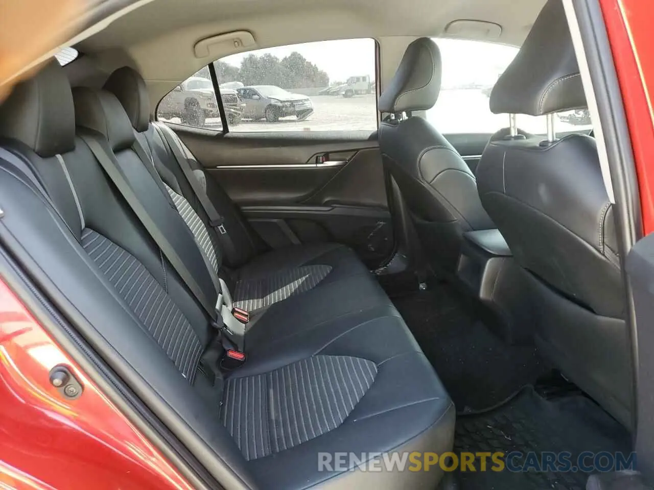 10 fotografías del automóvil dañado 4T1G11AK8NU071363 TOYOTA CAMRY 2022