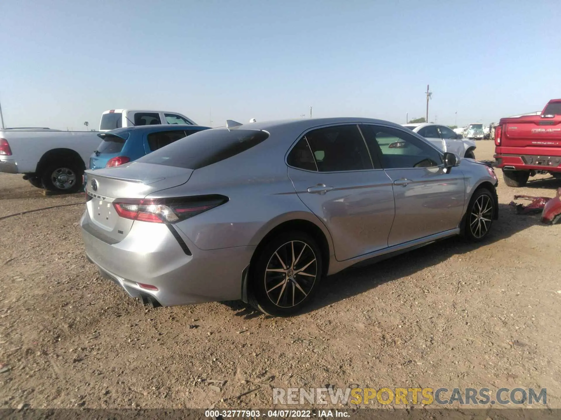 4 fotografías del automóvil dañado 4T1G11AK8NU634976 TOYOTA CAMRY 2022