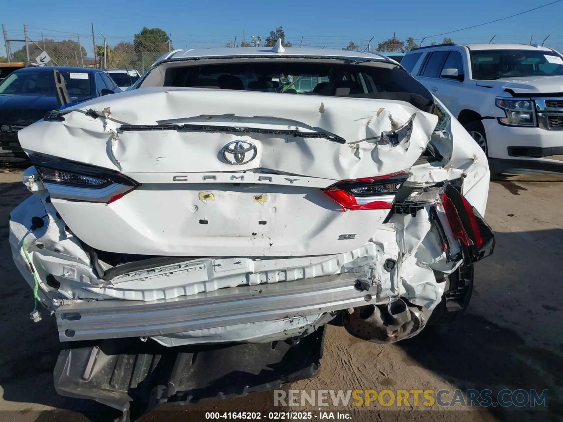 16 fotografías del automóvil dañado 4T1G11AK8NU651762 TOYOTA CAMRY 2022