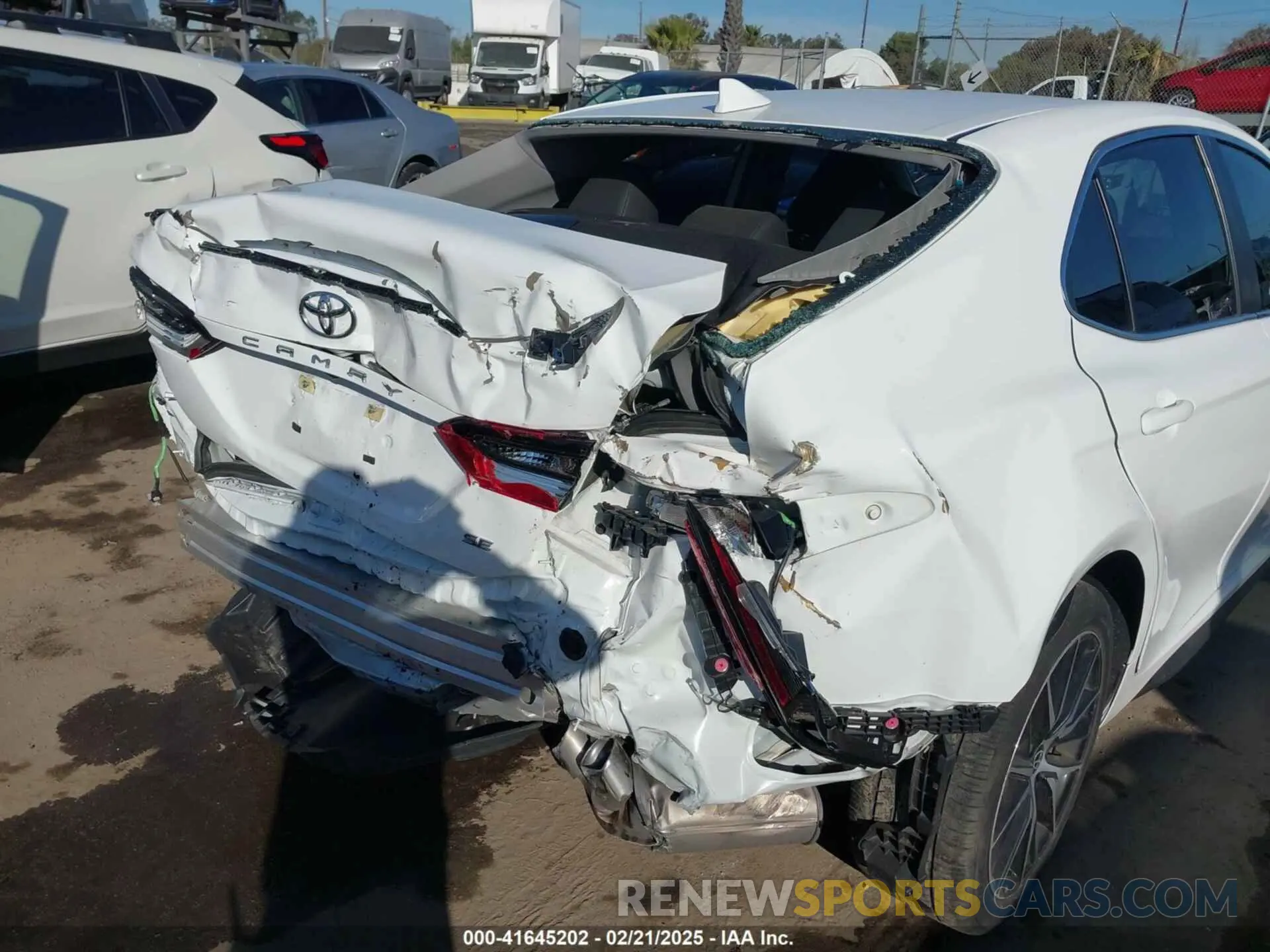 6 fotografías del automóvil dañado 4T1G11AK8NU651762 TOYOTA CAMRY 2022