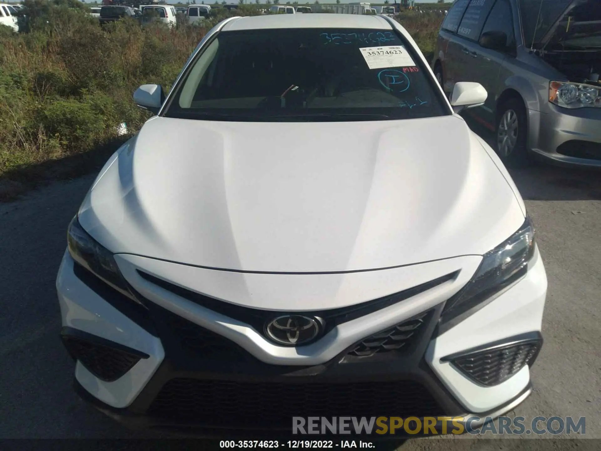 6 fotografías del automóvil dañado 4T1G11AK8NU652586 TOYOTA CAMRY 2022